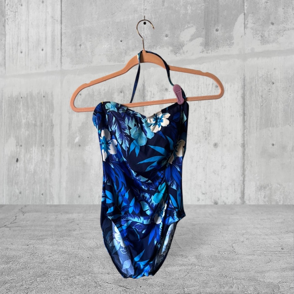 Costa del Sole blue swimsuit adjustable strap French cut in good used condition